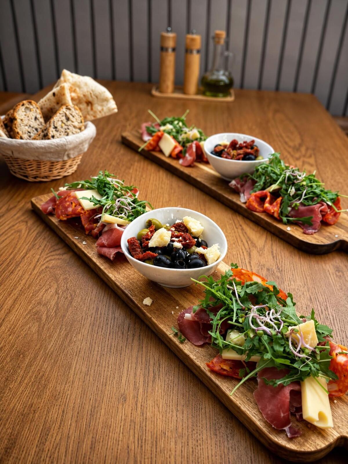 Antipasto place